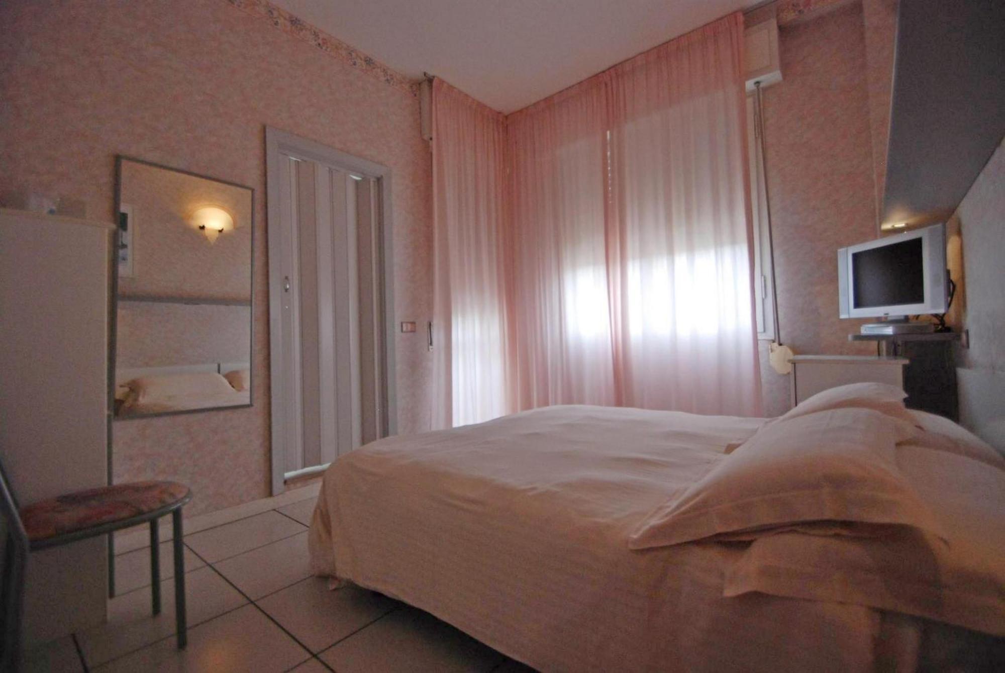 Marittima Rooms Milano Marittima Exteriör bild